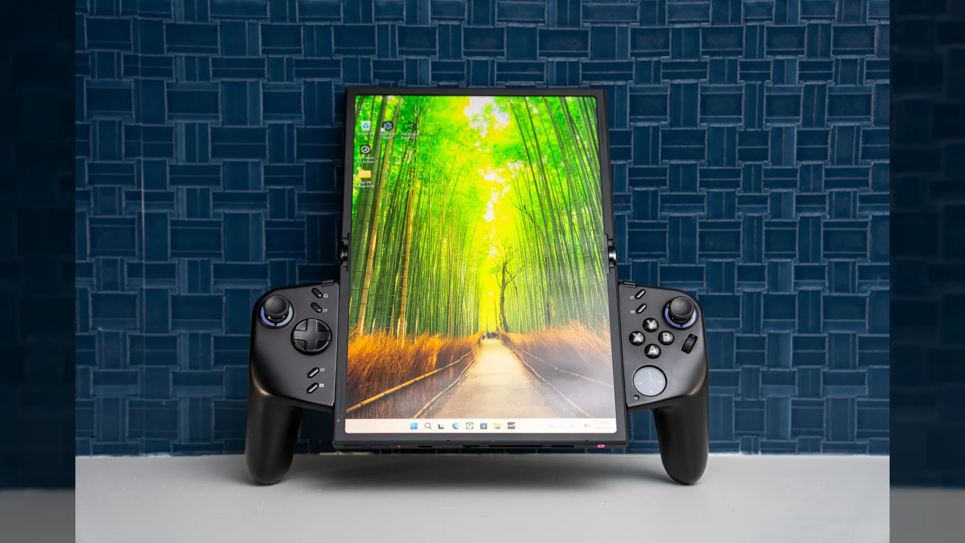 This Windows gaming handheld has a screen that folds in half