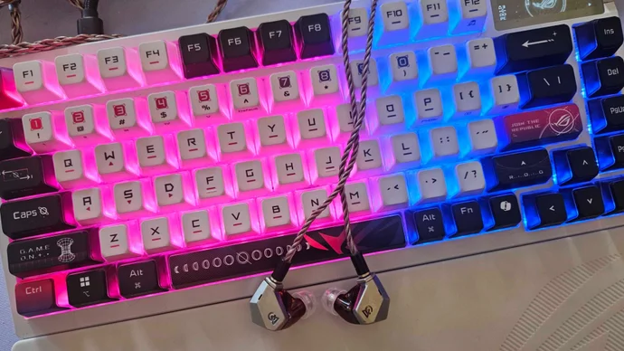 I swapped my gaming headset for IEM earphones, and I am in love