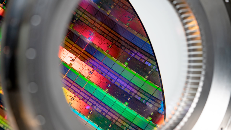 China's top chip execs claim ASML alternative 'small, fragmented, and weak' — Chinese industry titans call for national effort to invest in advanced chipmaking tools