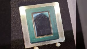 Fujitsu Showcases "MONAKA" CPU Sample with 3.5D XDSiP Packaging